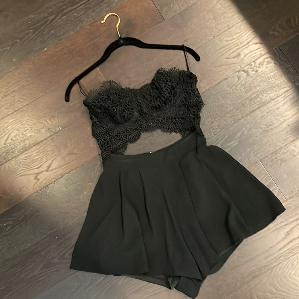 NWT Boutique Romper by Miss Avenue Size Small